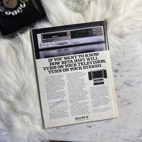 Vintage 80s Playboy Magazine May 1984 - Picture 6 of 6